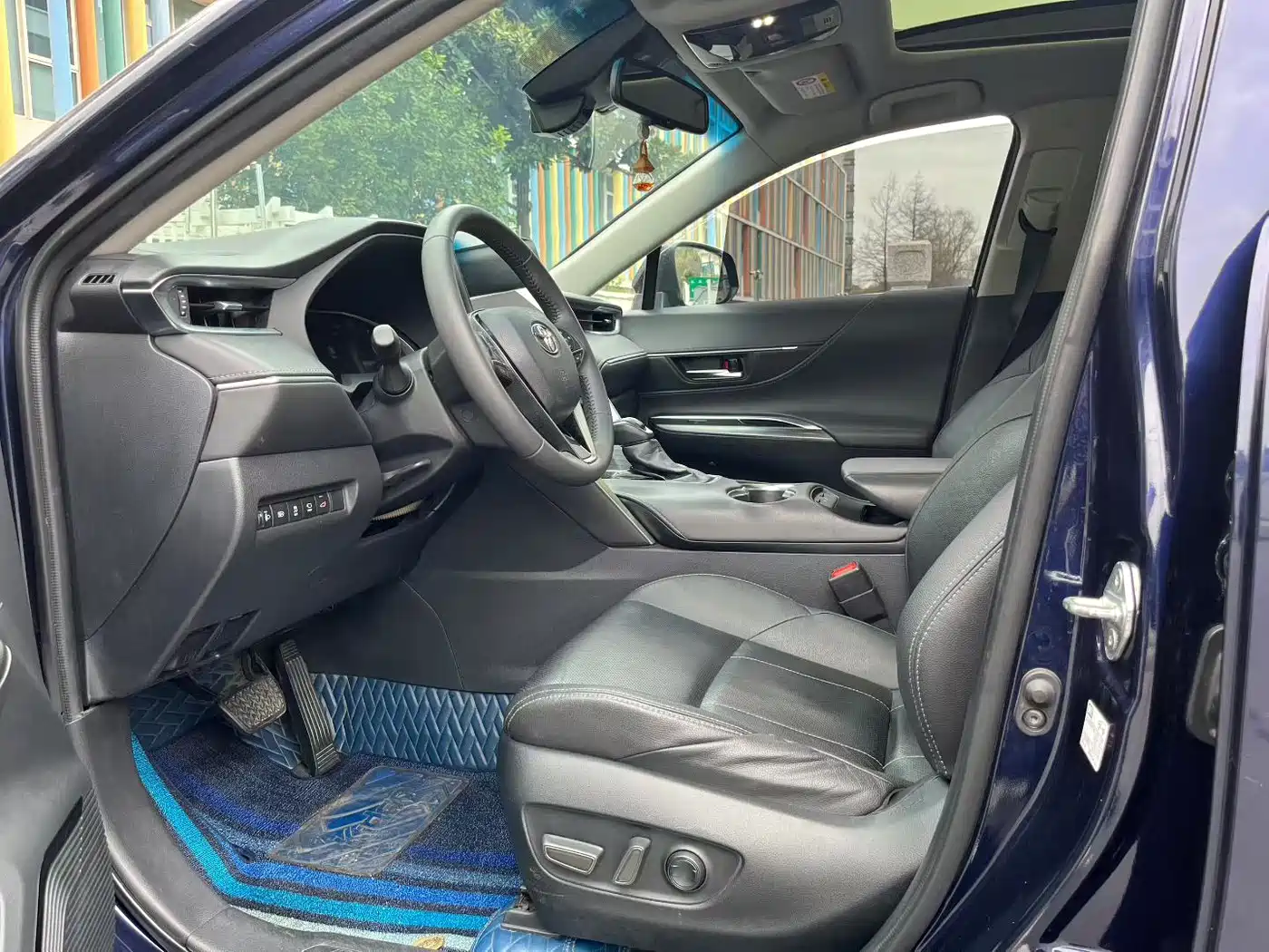 Toyota Lingfang HARRIER 2022 2.0L CVT 2WD Premium Edition фото 7