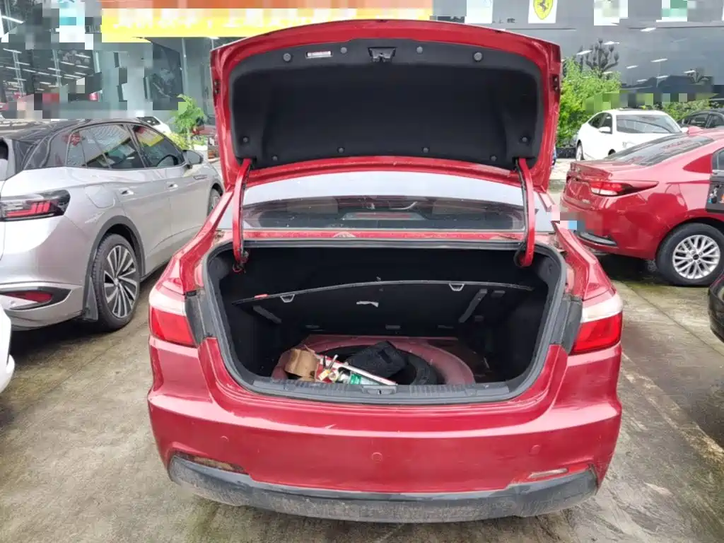 Changan Yuexiang V7 2017 2016 1.6L Auto Joy Version China V