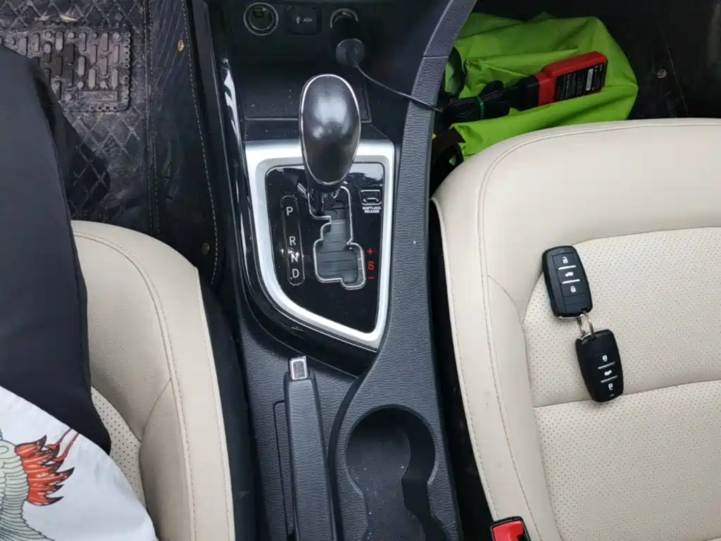Changan Yuexiang V7 2017 2016 1.6L Auto Joy Version China V