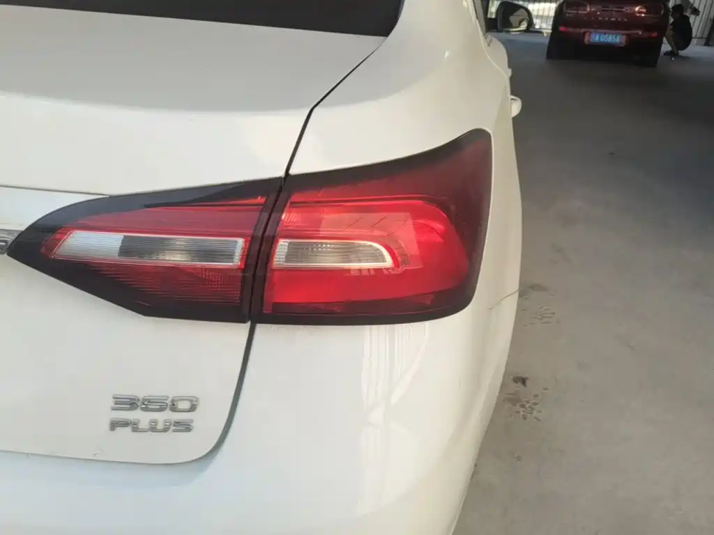 Roewe 360 2018 2018 PLUS 1.5L Manual Exclusive Edition