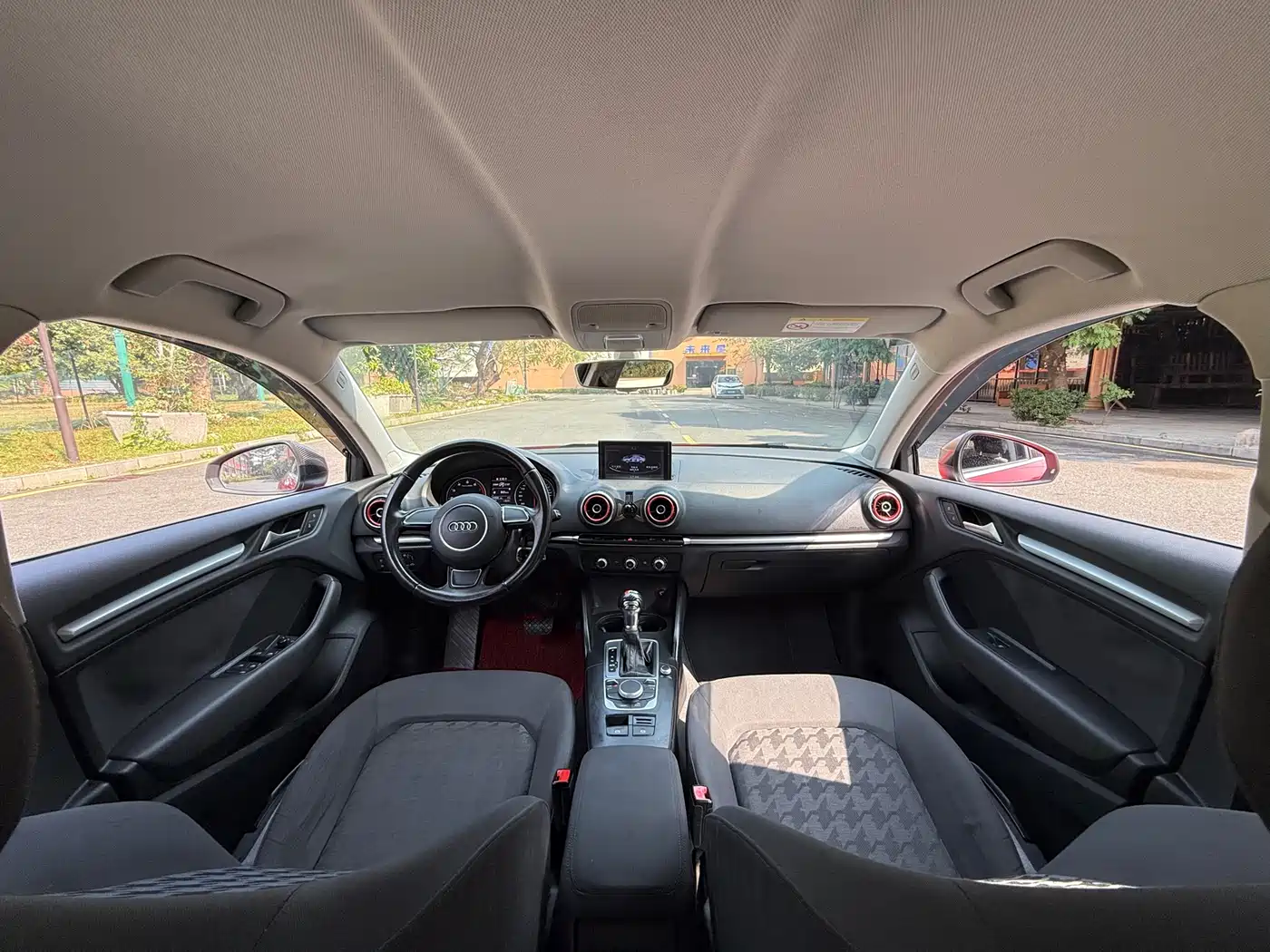 Audi A3 2016 Limousine 35 TFSI Progressive фото 12