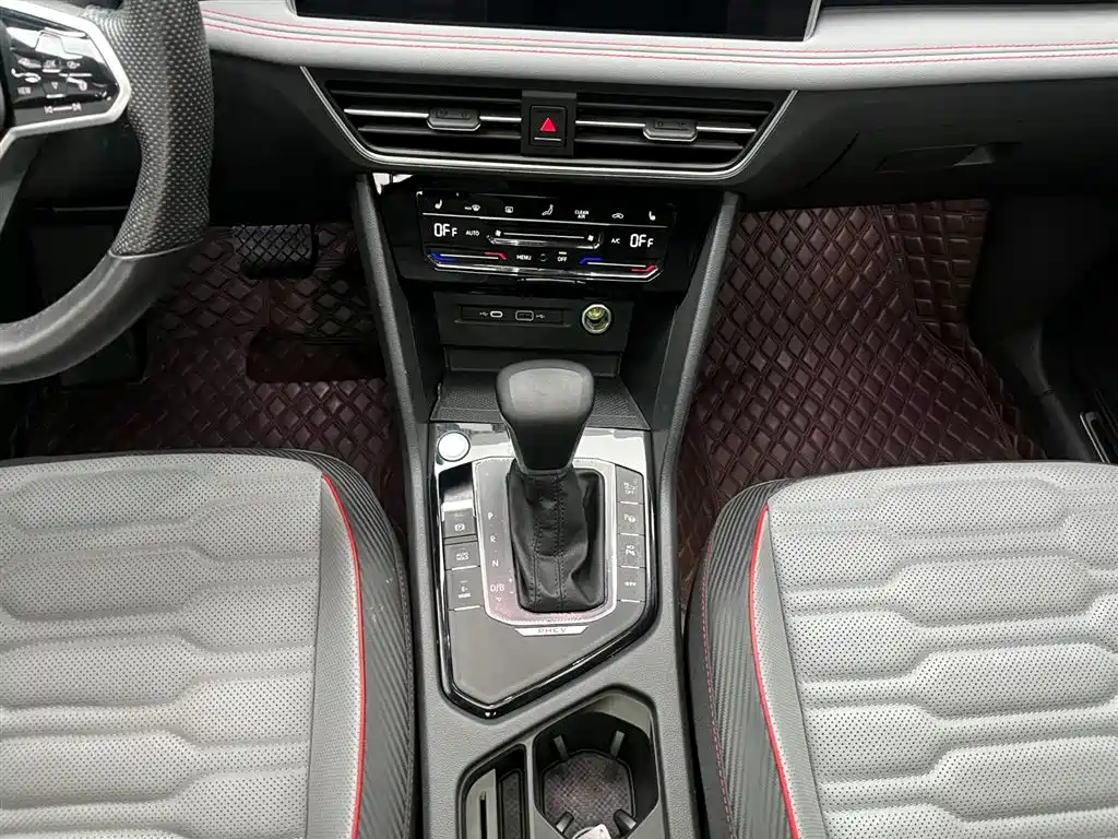 Volkswagen Tiguan L PHEV 2022 430PHEV Plug-in Hybrid Flagship Edition фото 5