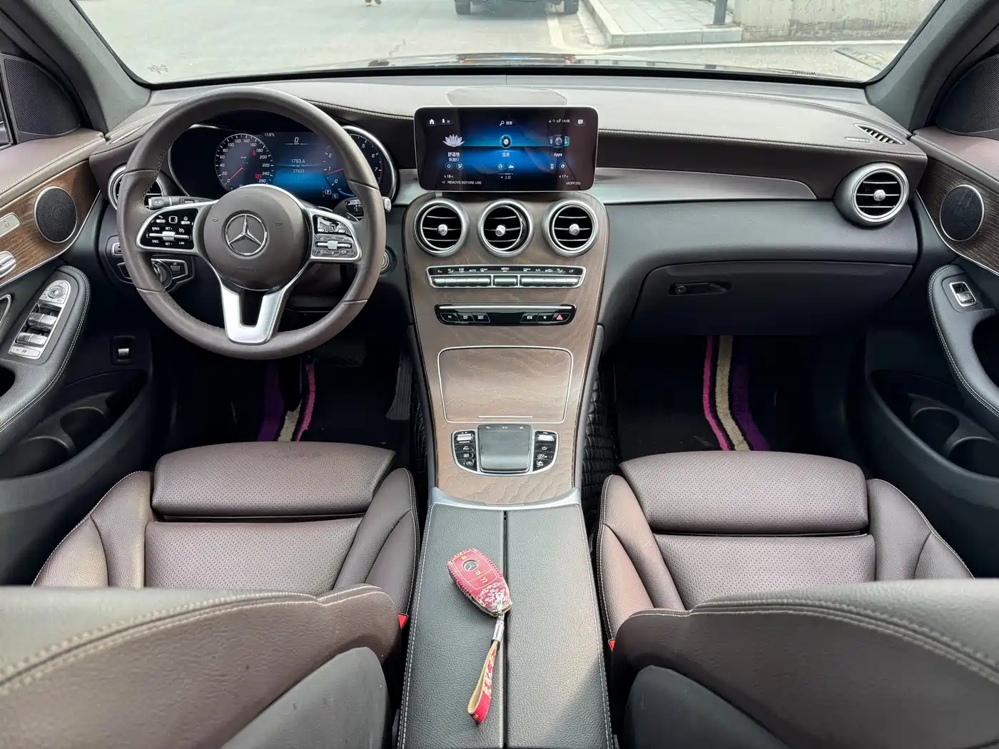 Mercedes-Benz GLC 2022 GLC 300 L 4MATIC Dynamic Collector's Edition фото 11