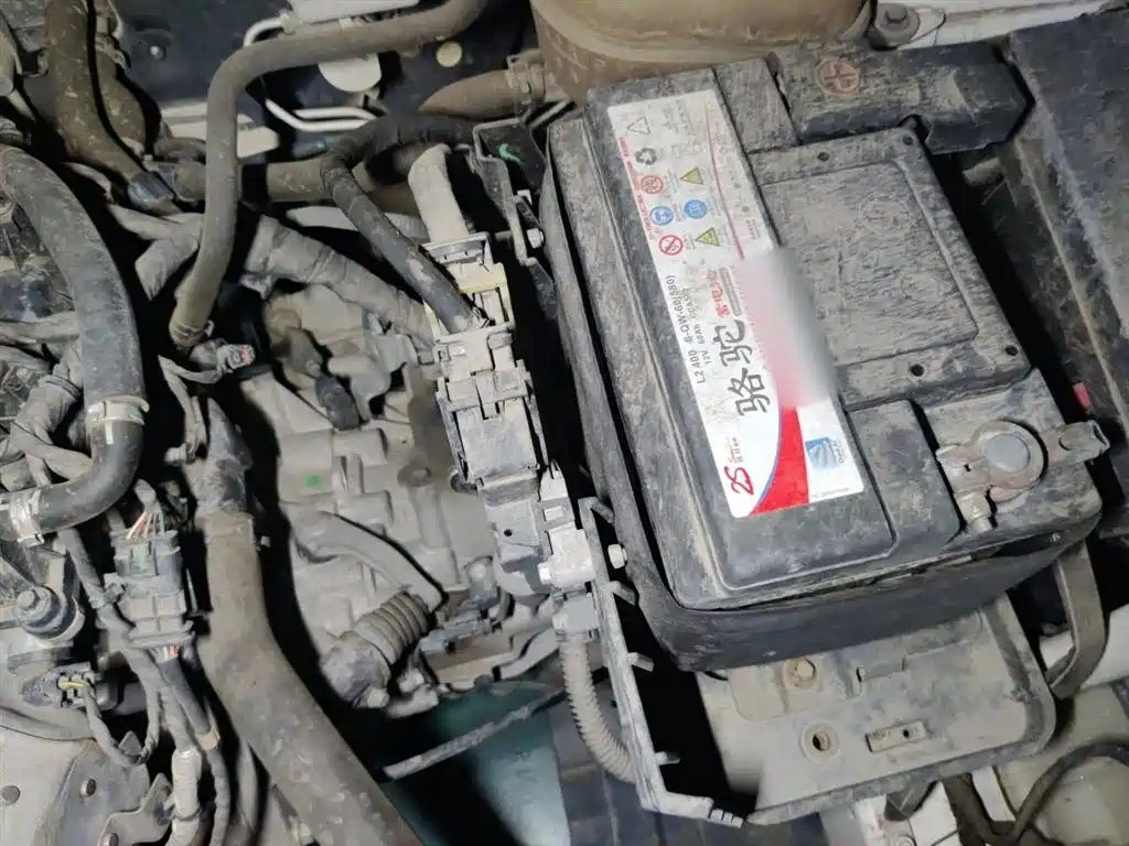 Фото 21 - Roewe i5