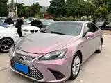 Фото 14 - Lexus ES