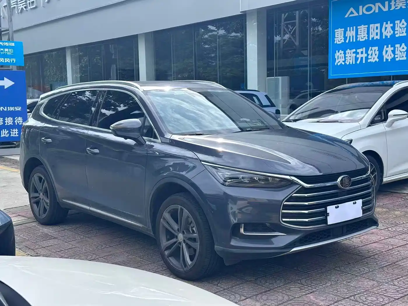 2021 BYD Tang