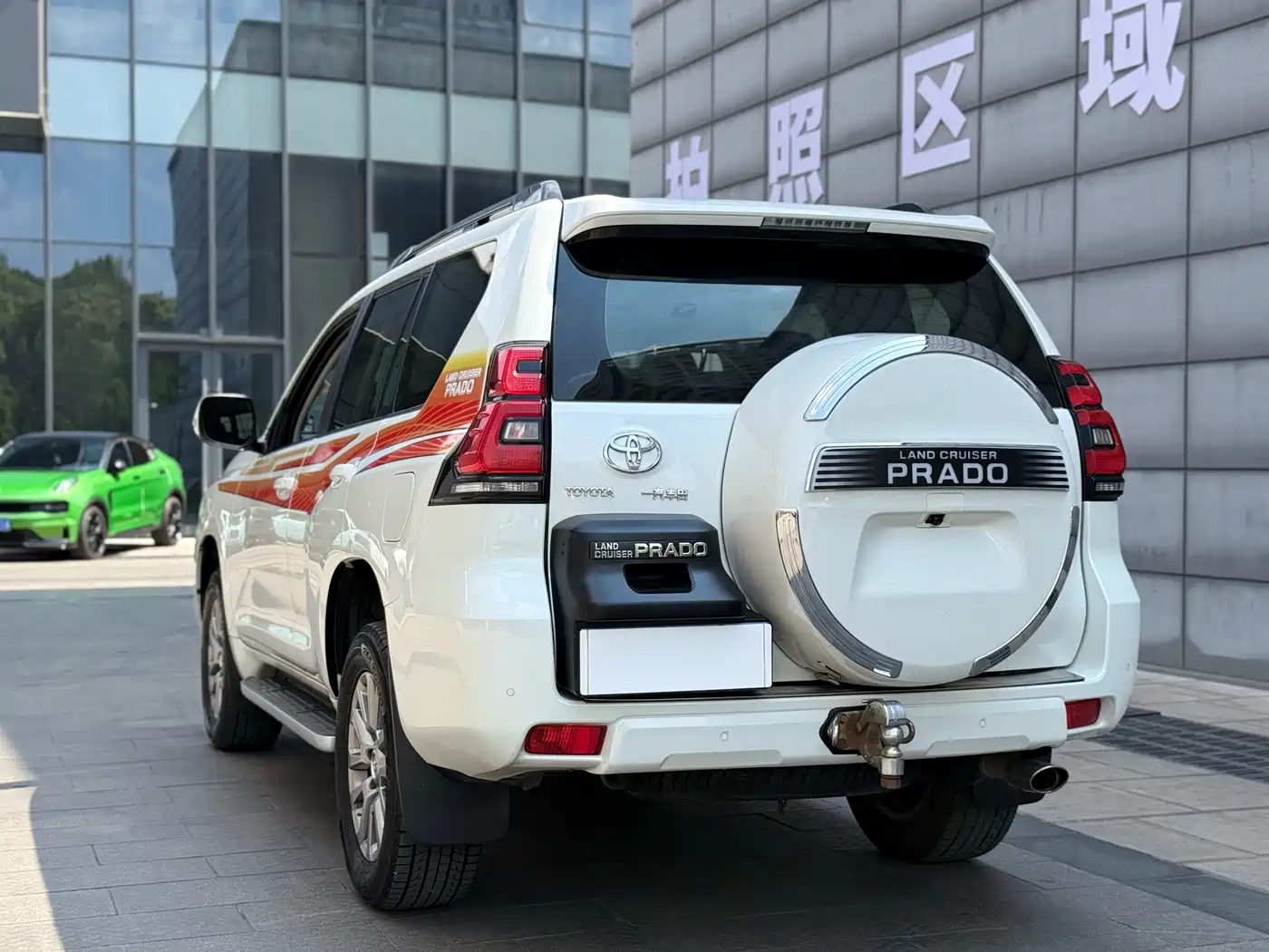 Toyota Prado 2018 3.5L Automatic TX-L Rear-mounted Spare Tire фото 21
