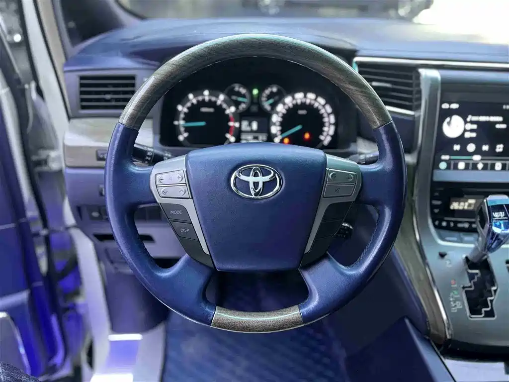 Toyota Alphard 2011 Model 2.4L Luxury фото 7