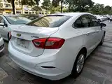 Фото 7 - Chevrolet Cruze