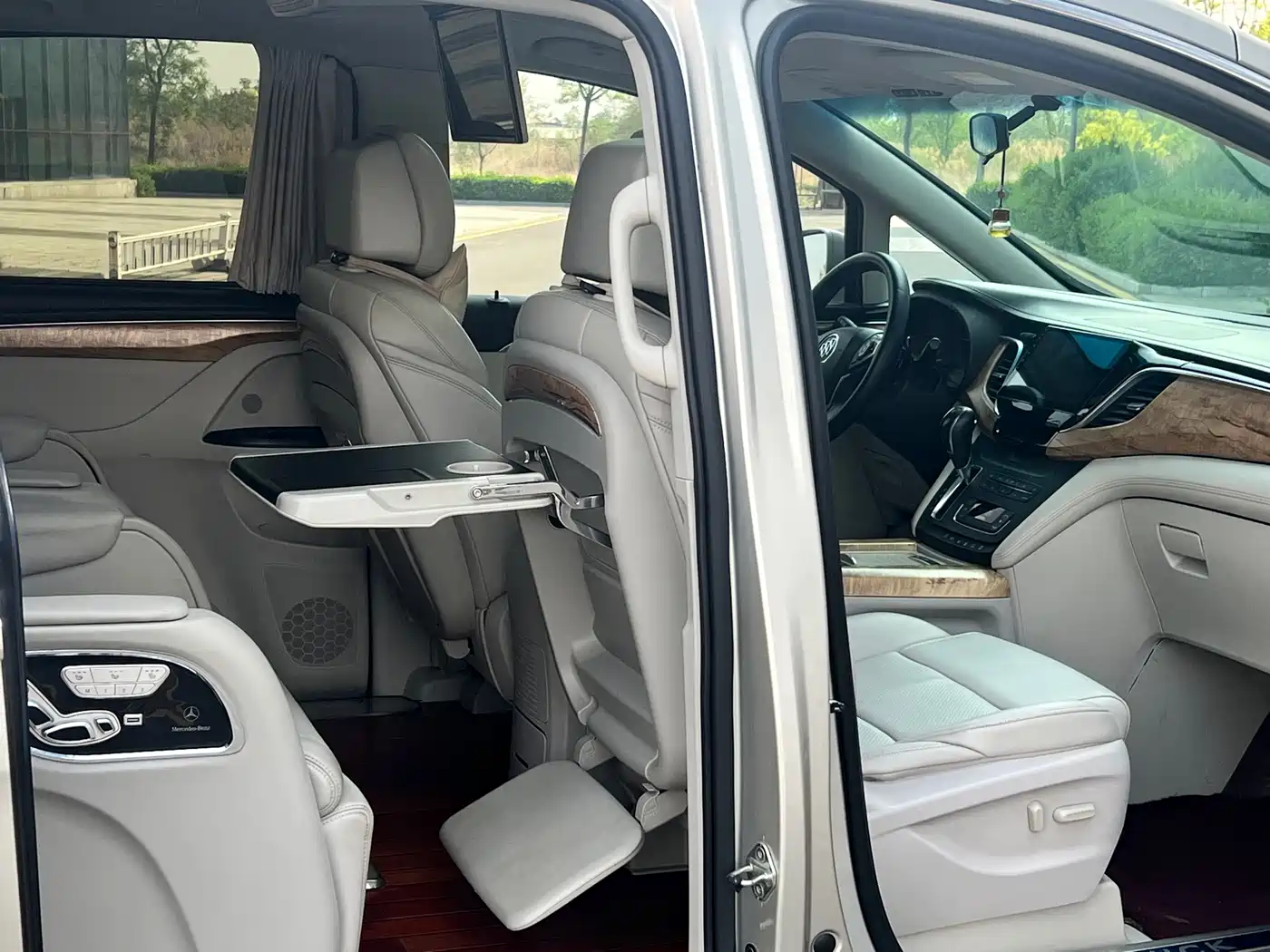 Buick GL8 2018 ES 28T Comfort Type China VI фото 11