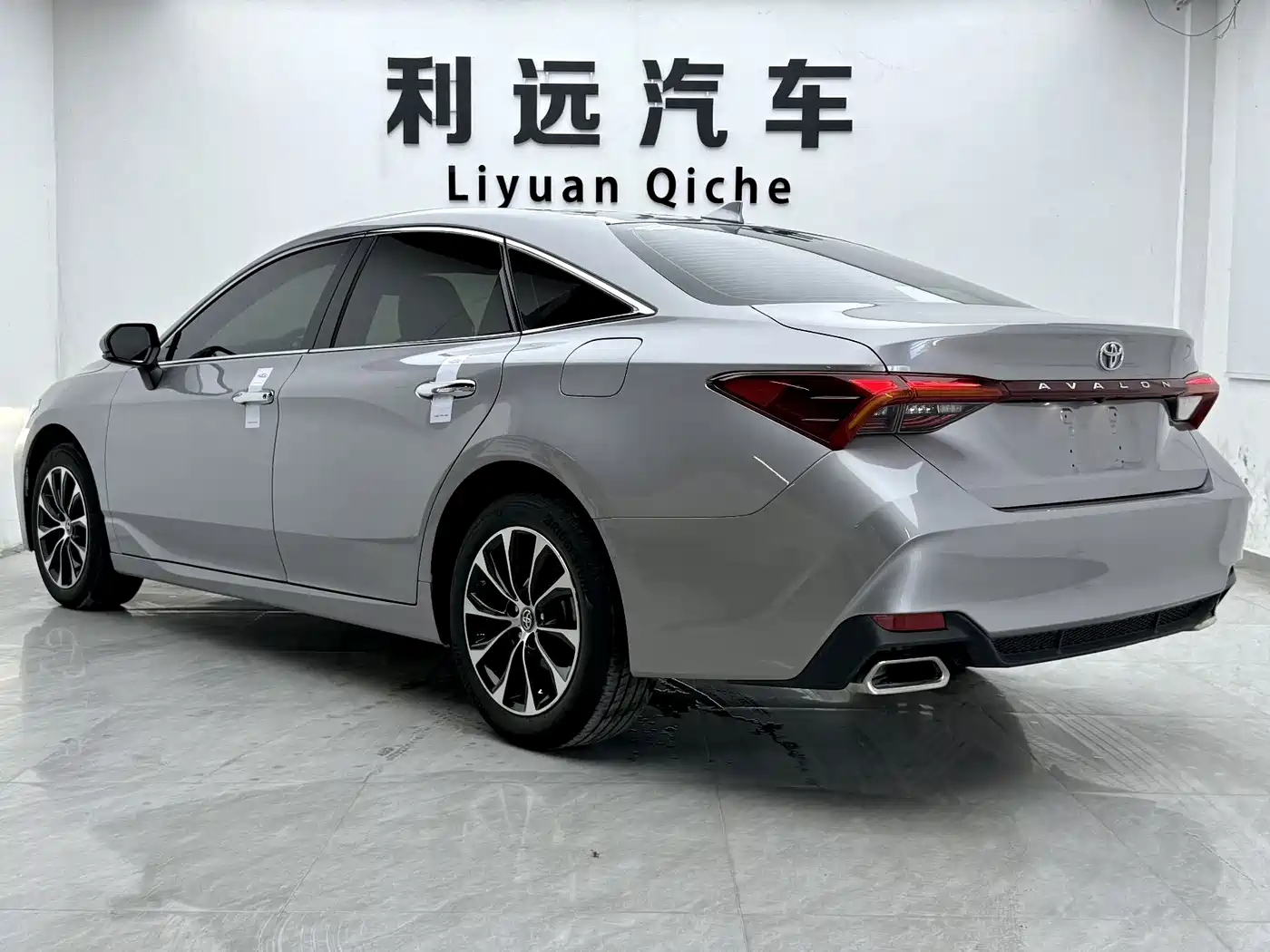 Toyota Avalon 2024 2023 2.0L Luxury Edition
