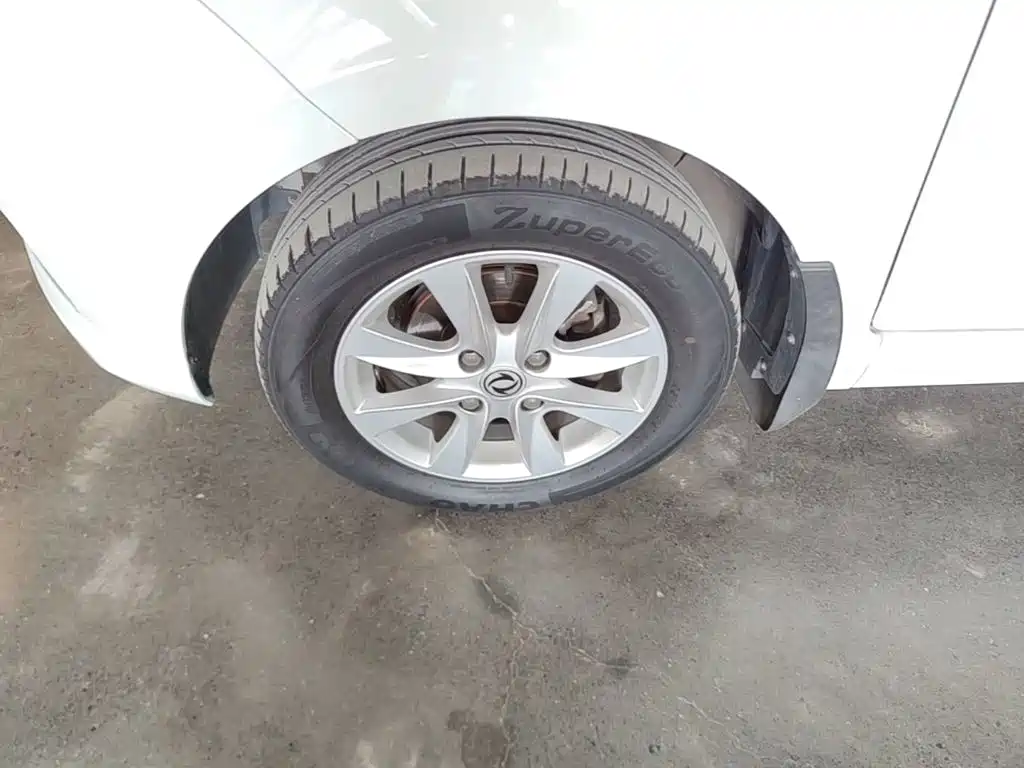 Dongfeng Fengguang Fengguang 330 2023 2019 1.5L 330S Manual Comfort China VI