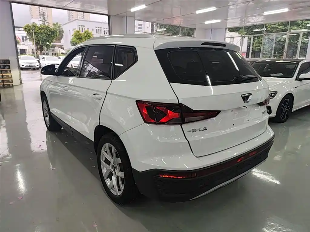 Фото 5 - Jetta VS5