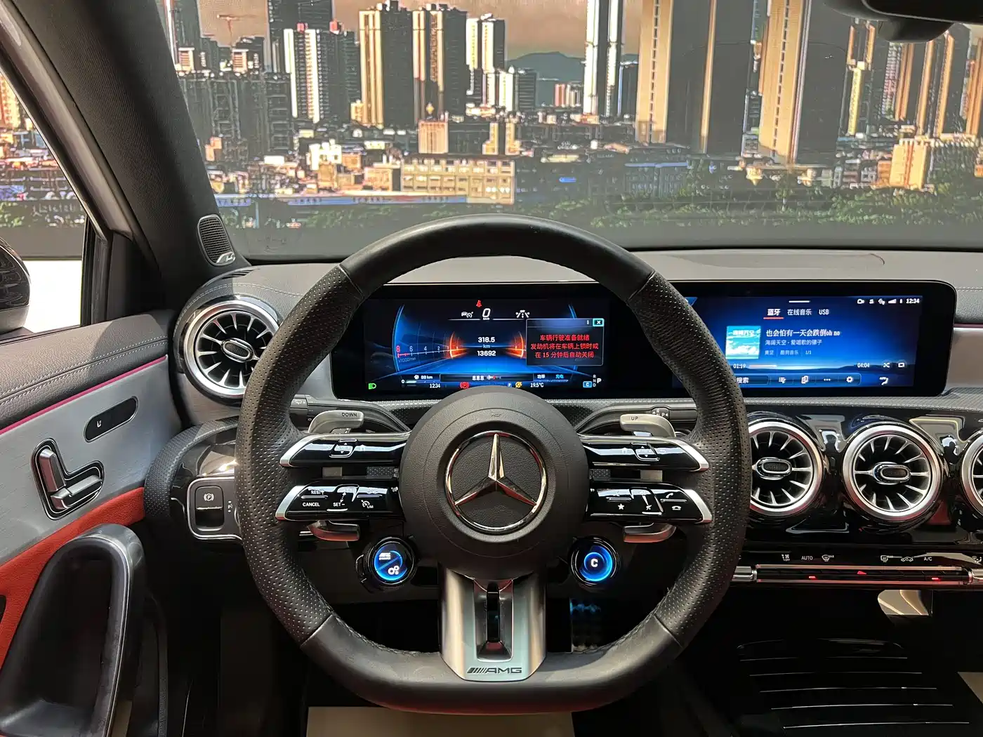 Mercedes-Benz A-Class AMG 2024 Facelift AMG A 35 L 4MATIC фото 14