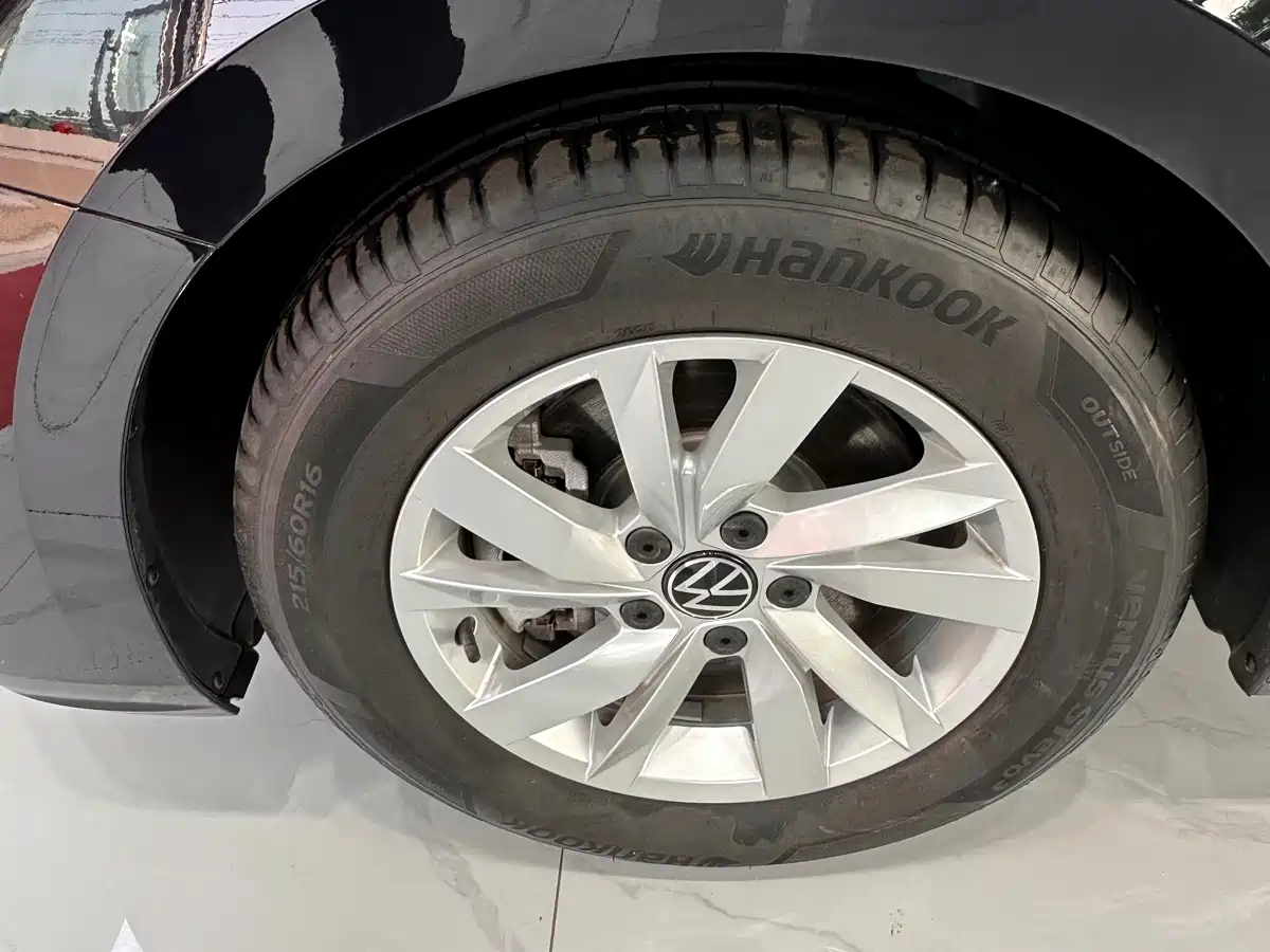Volkswagen Passat New Energy 2025 430PHEV Hybrid Business Edition фото 4