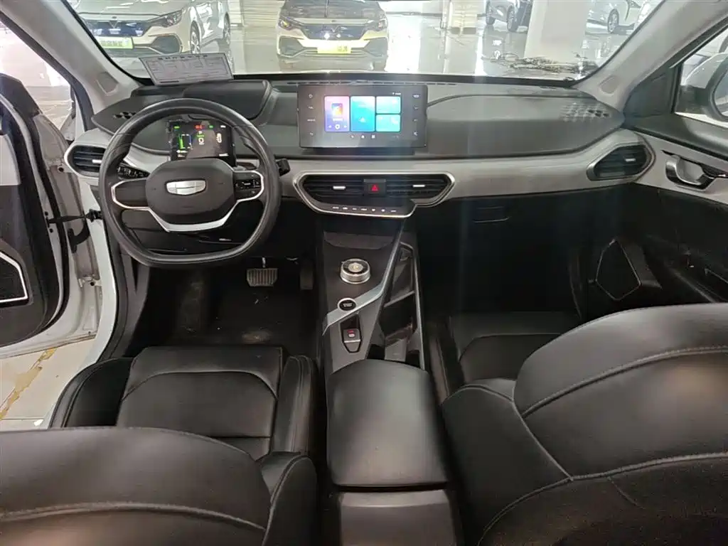 Фото 6 - Geely Geometry A