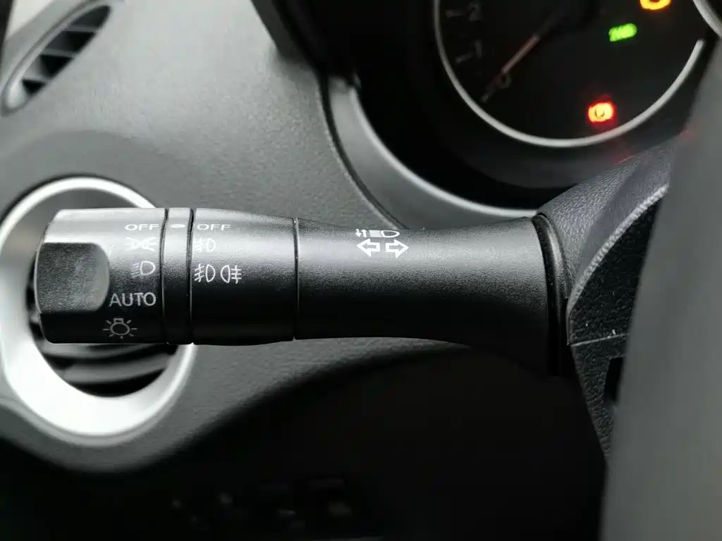 Renault Koleos (Import) 2010 2010 2.5L 4WD Comfort