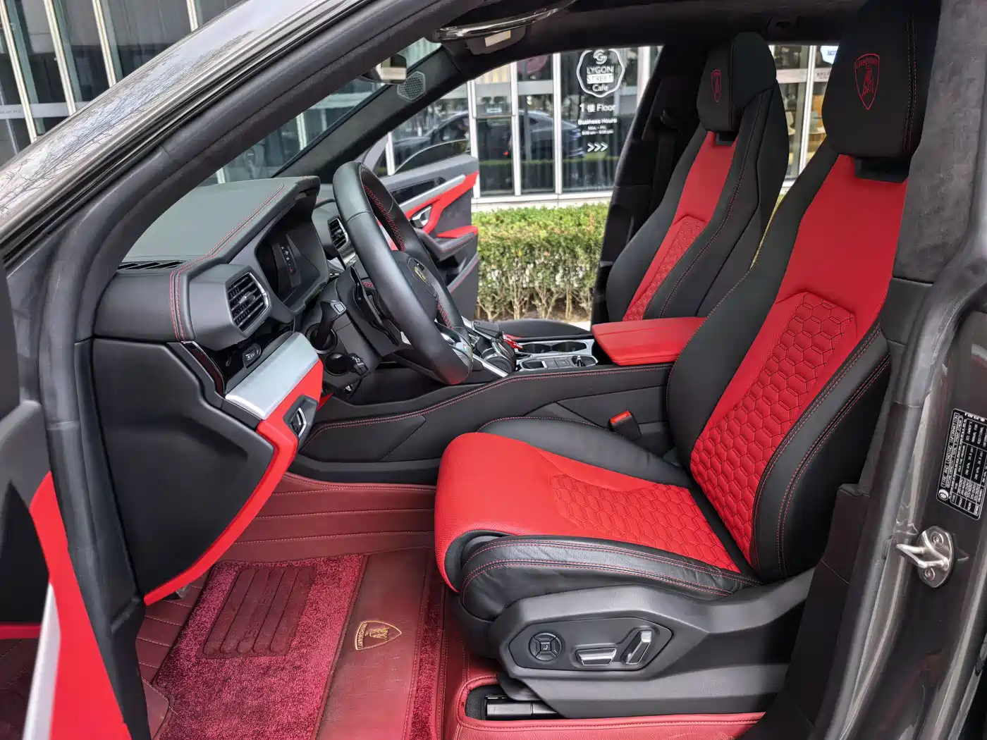 Lamborghini Urus 2021 4.0T V8 фото 8