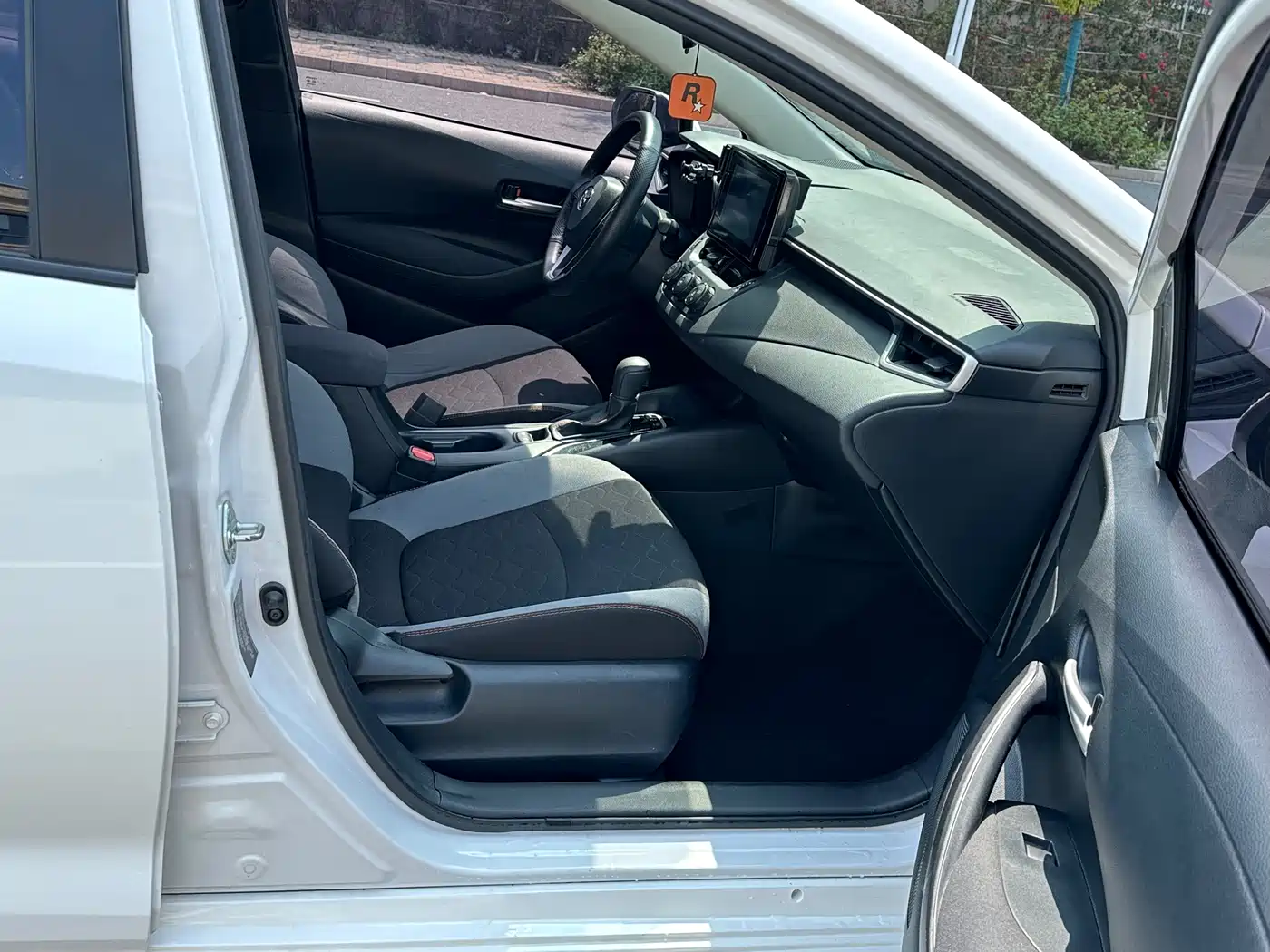 Toyota Corolla 2023 1.2T Pioneer Edition фото 15