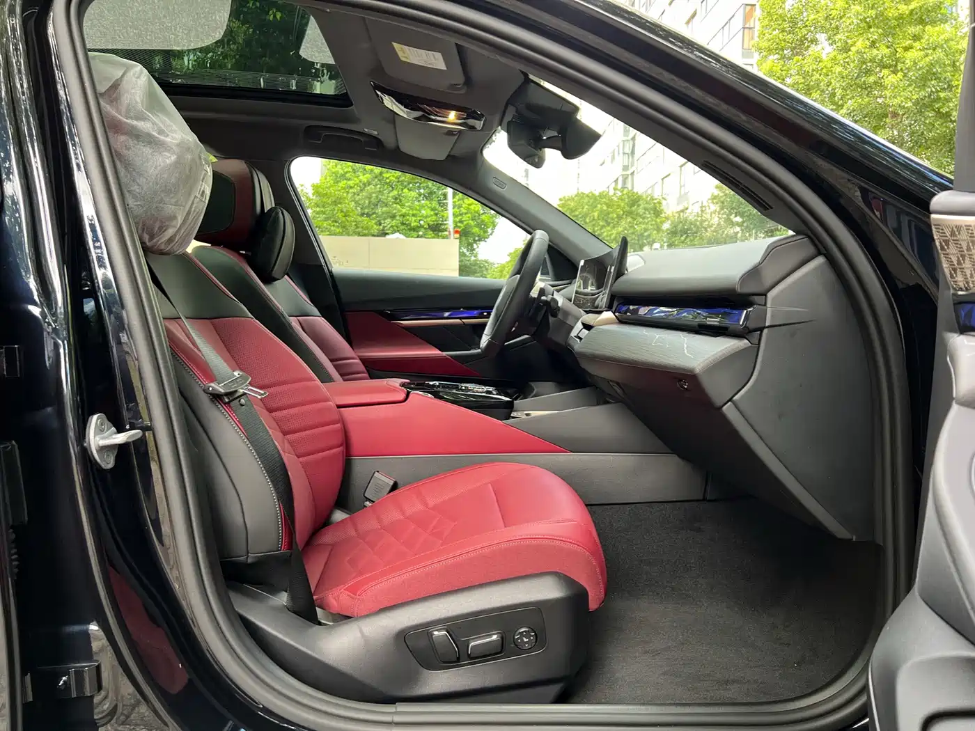 Photo 10 - BMW 5 Series