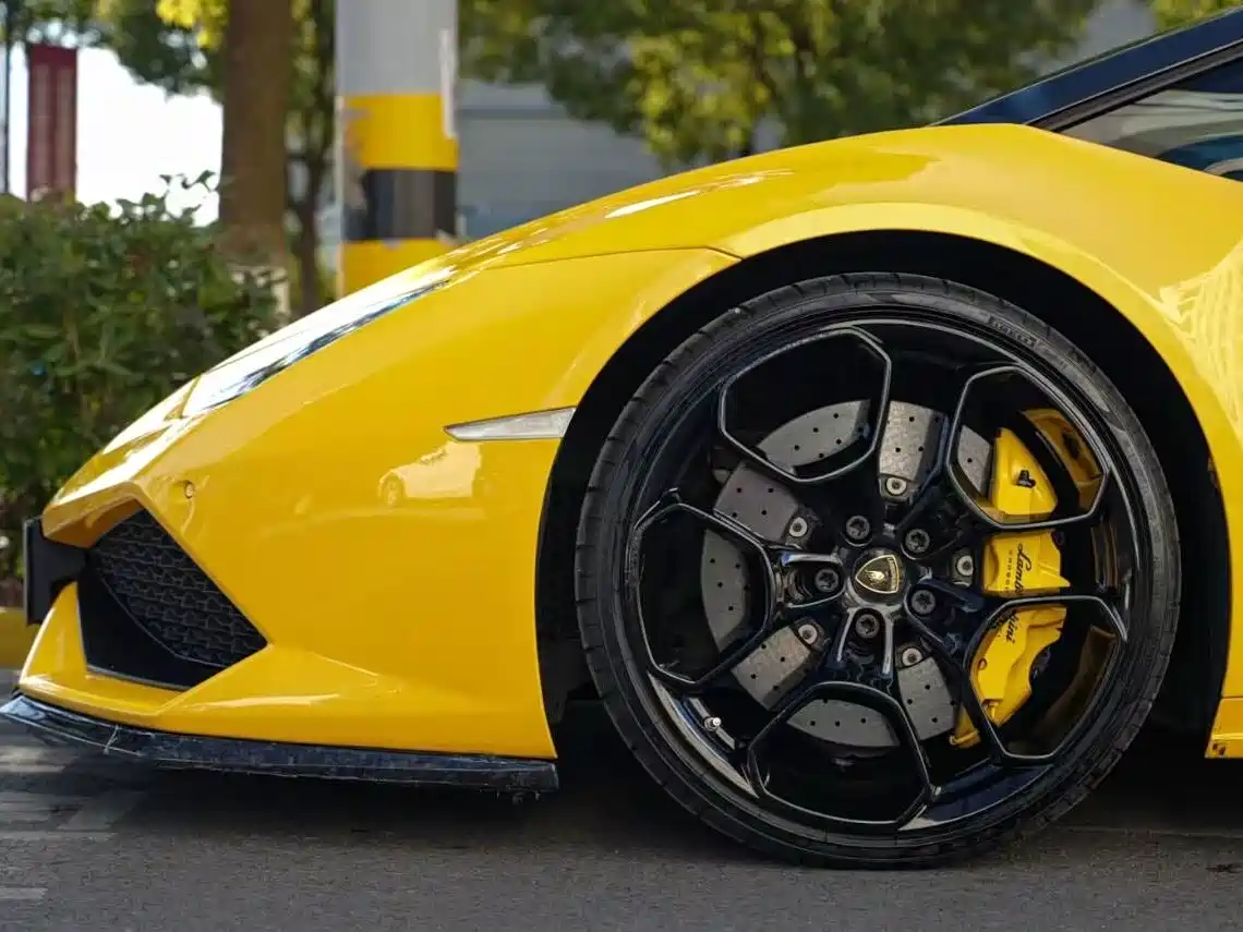 Lamborghini Huracán 2016 LP 600-4 Limited Edition фото 5