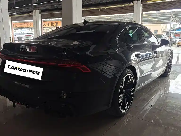Photo 8 - Audi A7L