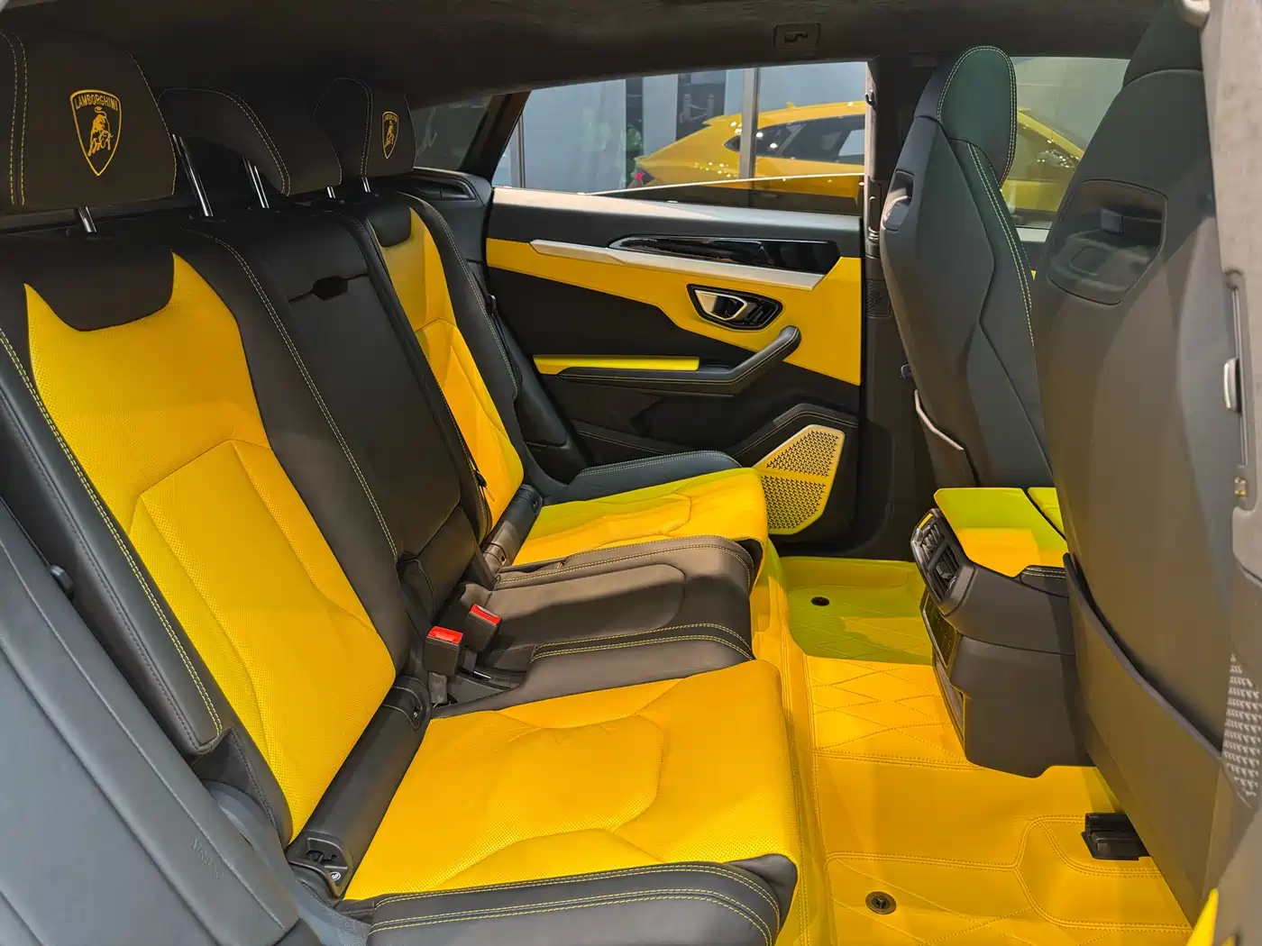 Lamborghini Urus 2021 4.0T V8 фото 15