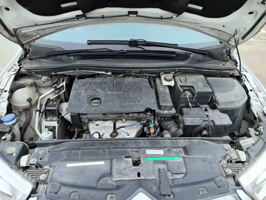 Citroën C-Quatre 2015 2013 Model Sedan 1.6L Automatic Premium Style