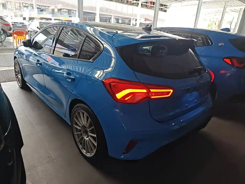Ford Focus 2023 2022 Hatchback EcoBoost 180 Automatic ST Line
