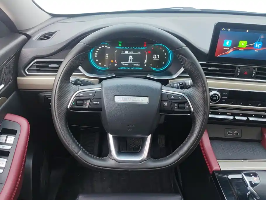 Jetour X70 2024 2023 1.5T DCT Surpass PRO 7-Seater