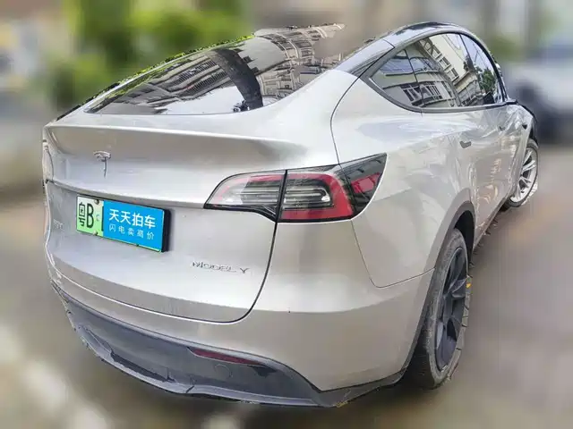 Tesla Model Y 2022 Facelift Rear-Wheel Drive Version — фото 2