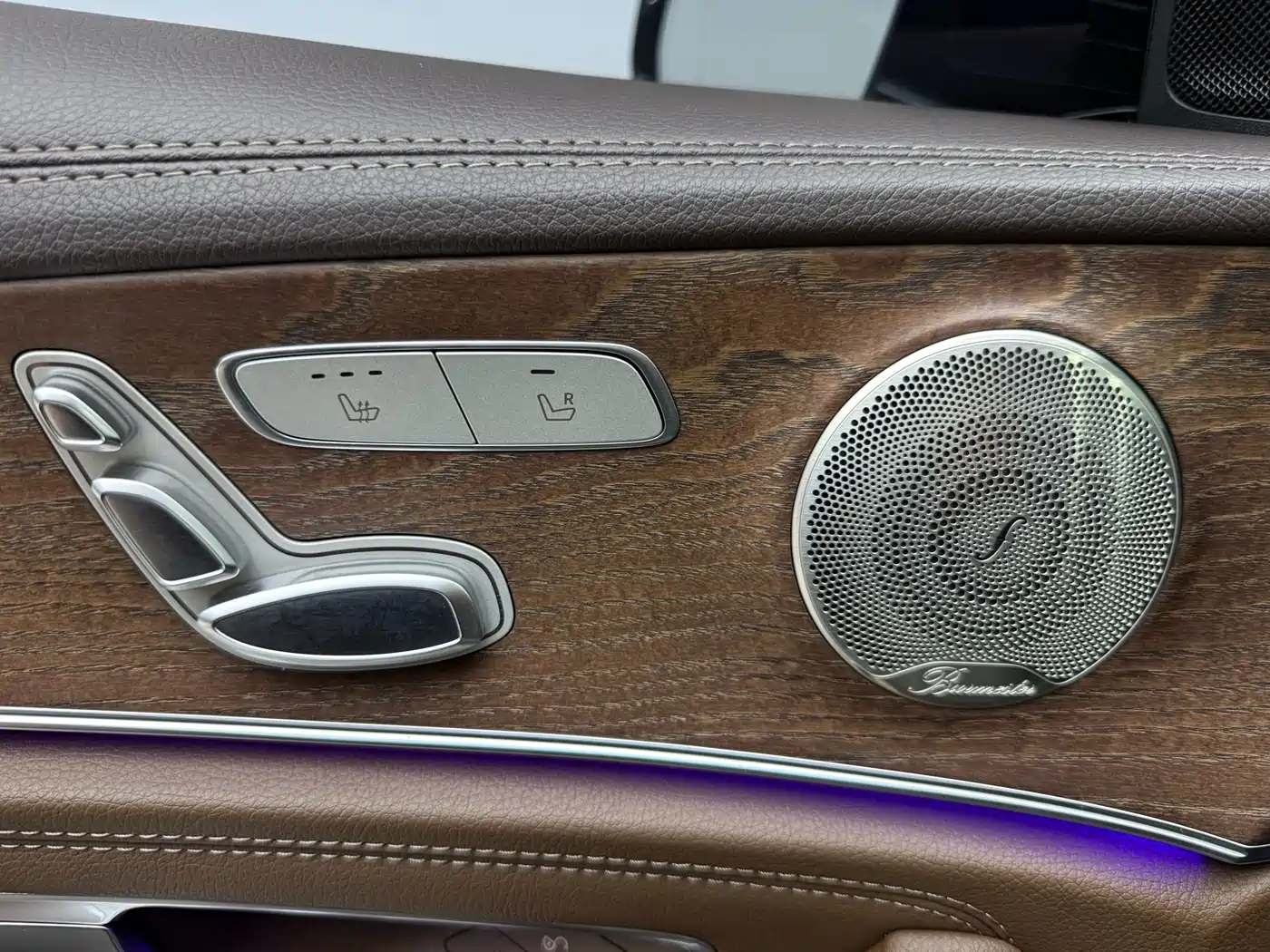 Mercedes-Benz E-Class 2022 E 300 L Luxury фото 19