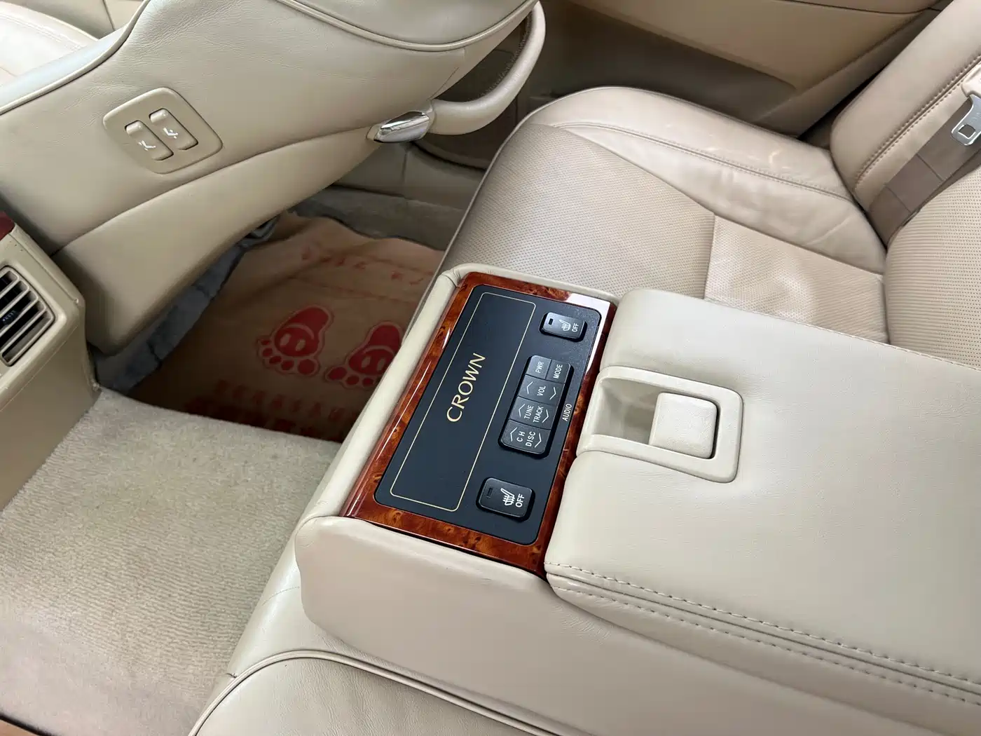 Toyota Crown 2007 2.5L Royal Special Edition фото 10
