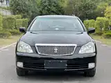 Фото 2 - Toyota Crown