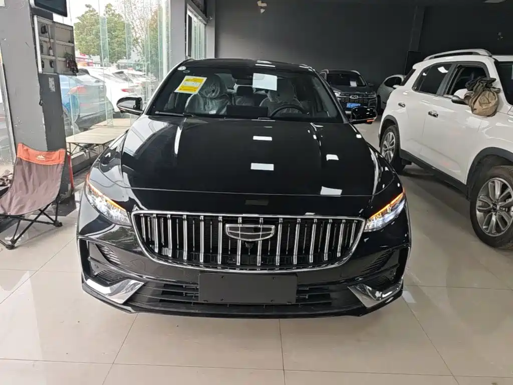 Фото 3 - Geely Preface