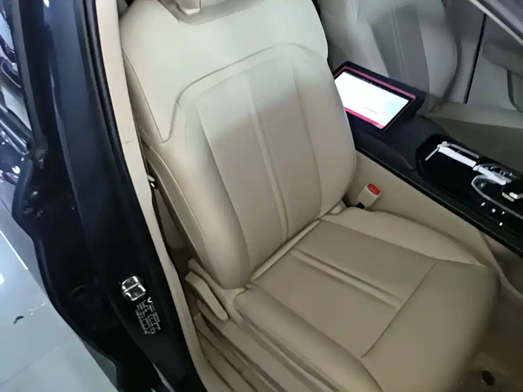 Photo 25 - Wuling Motors Wuling Victory