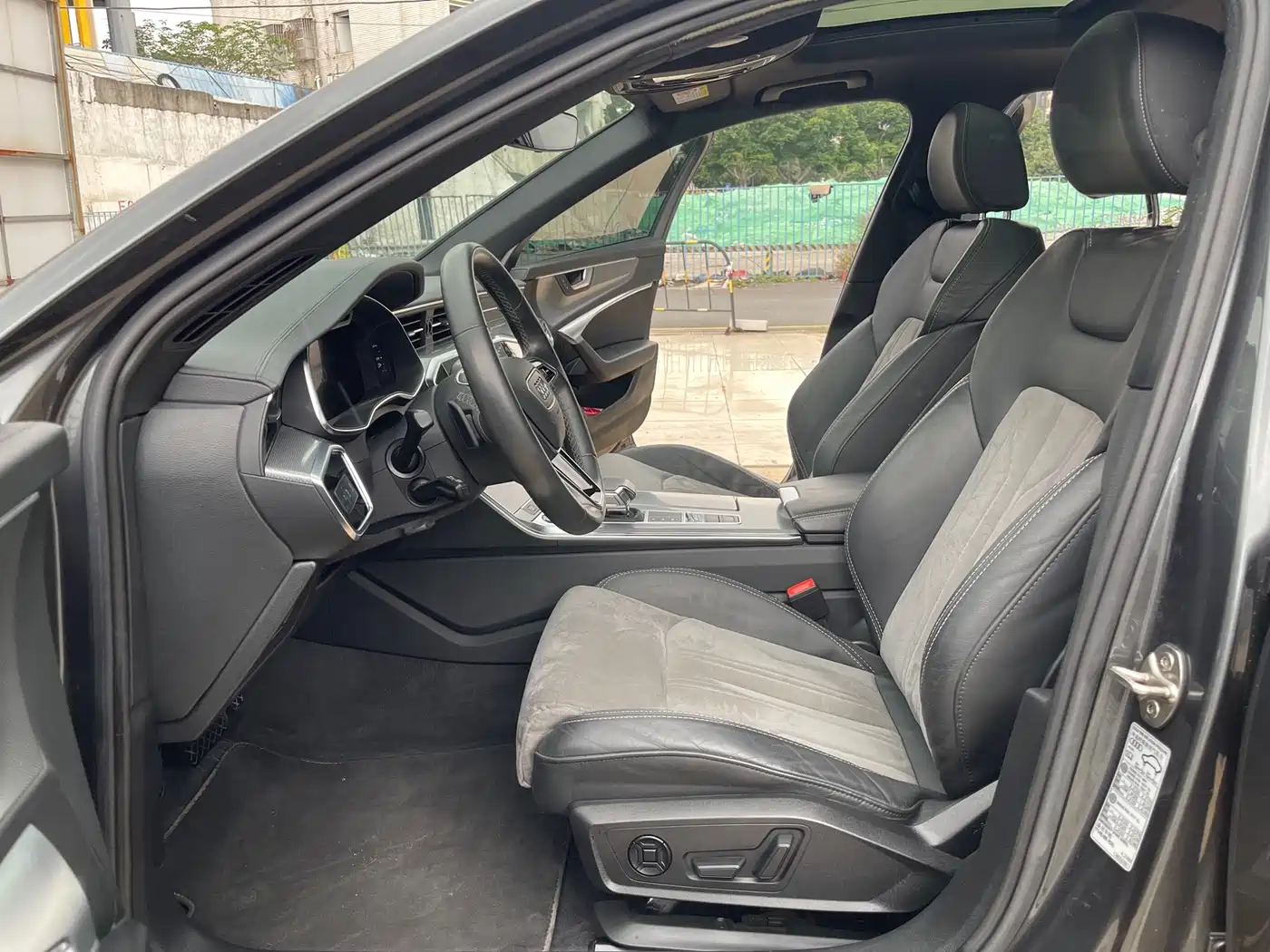 Audi A6L 2021 40 TFSI Luxury Sport фото 7