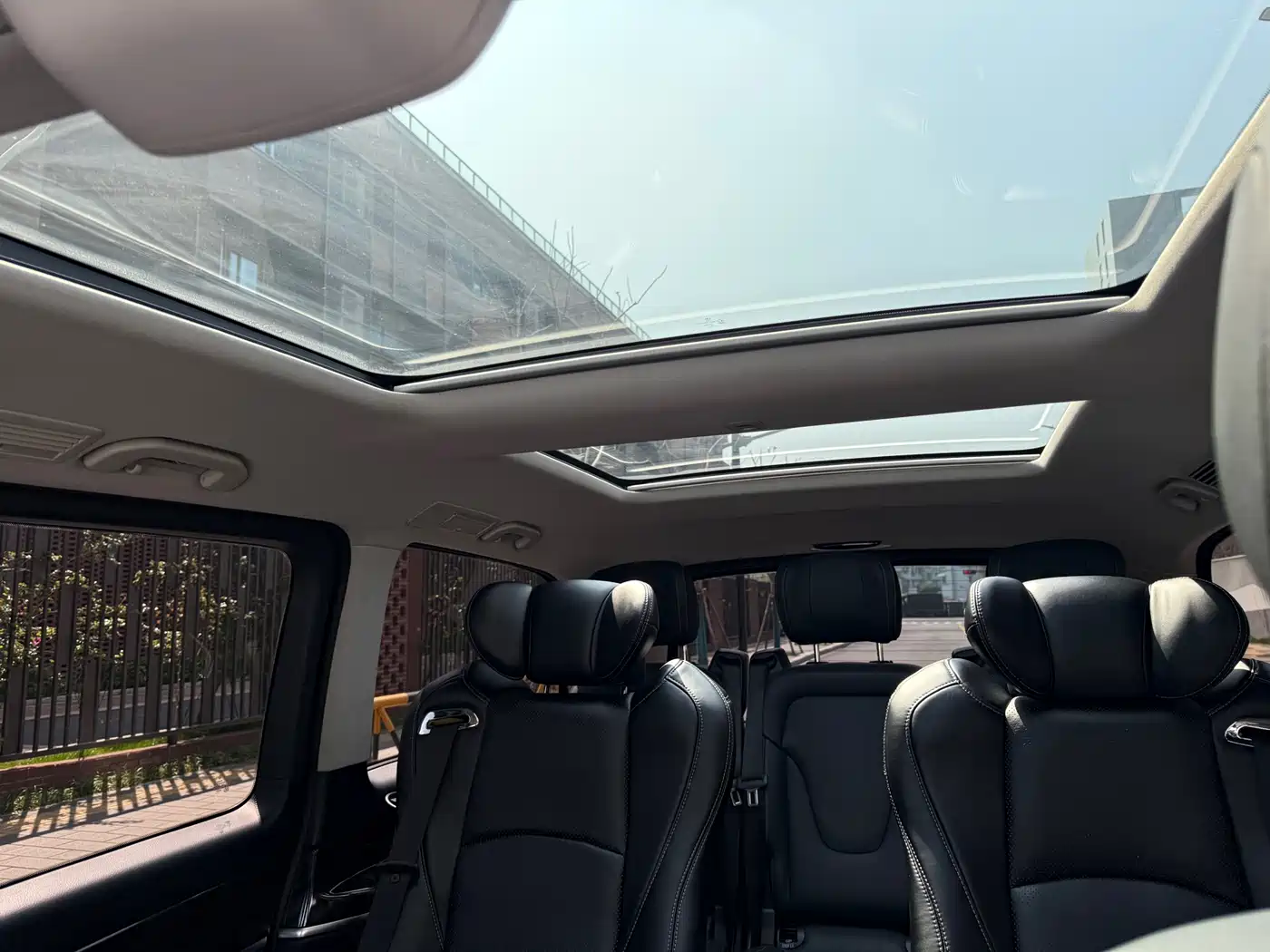 Mercedes-Benz V-Class 2018 V 260 Navigator Edition China VI фото 11