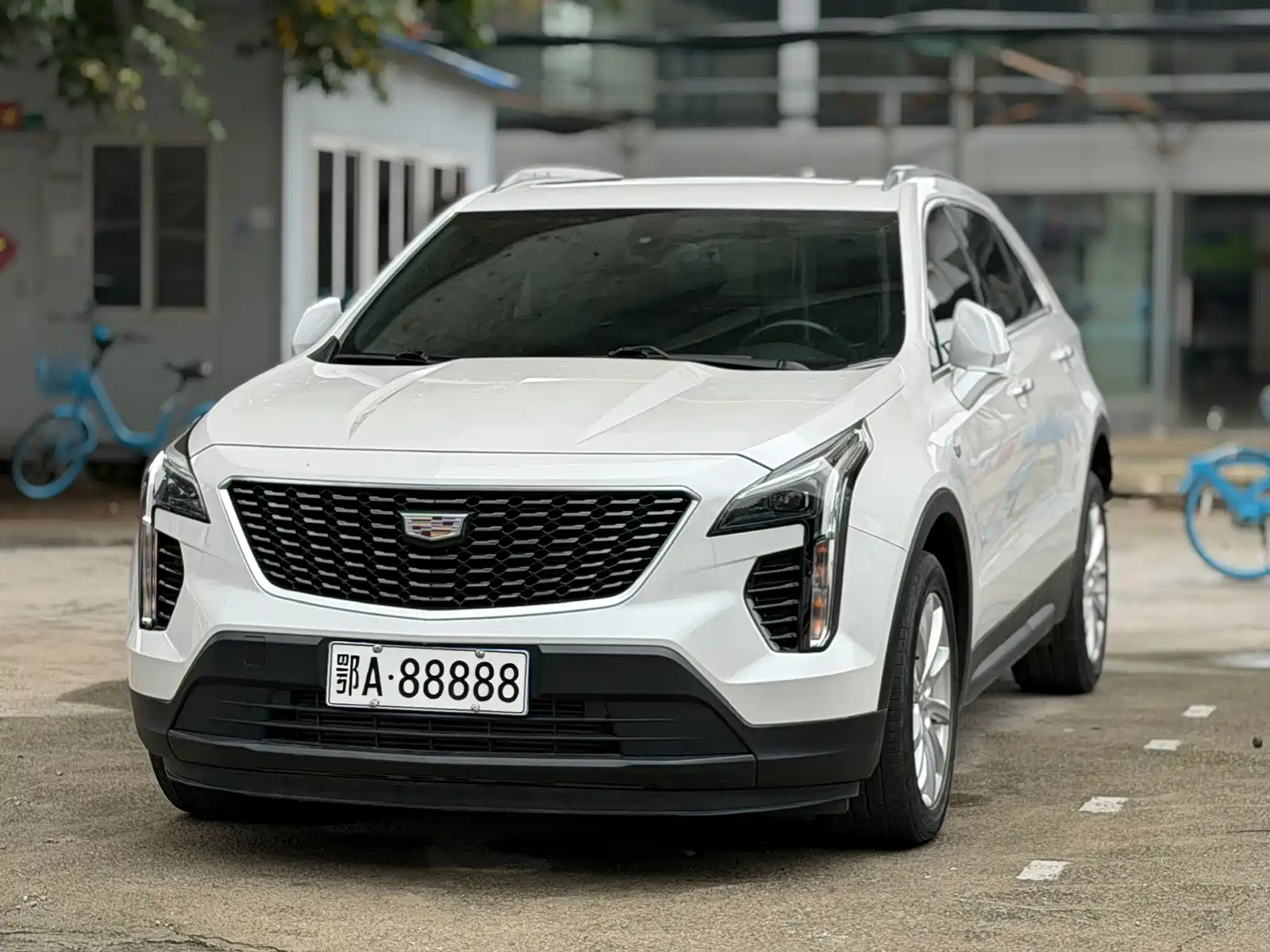 Photo 1 - Cadillac XT4