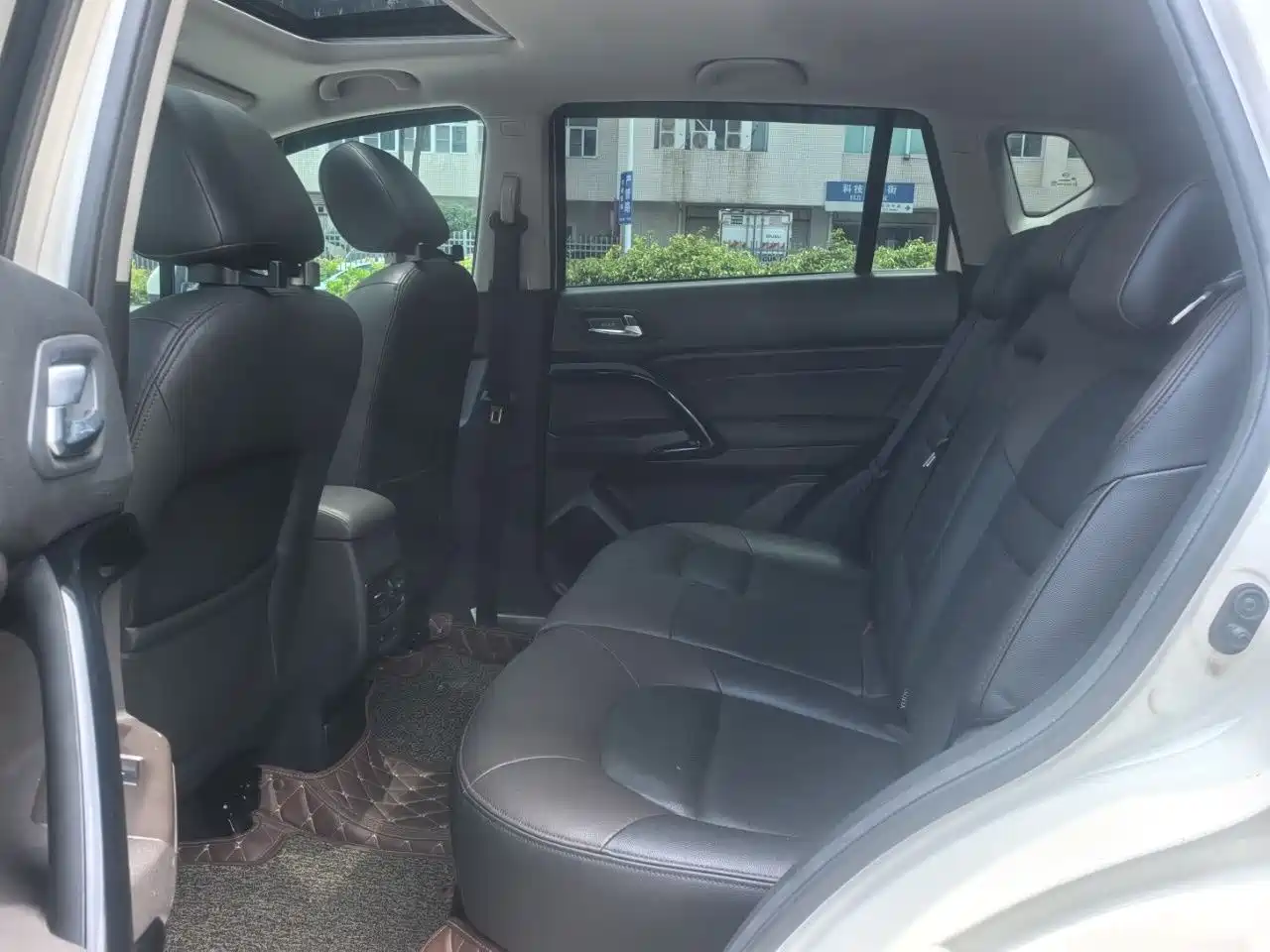 GAC Trumpchi Trumpchi GS4 2017 235T Automatic 2WD Luxury Smart Connected Edition фото 6