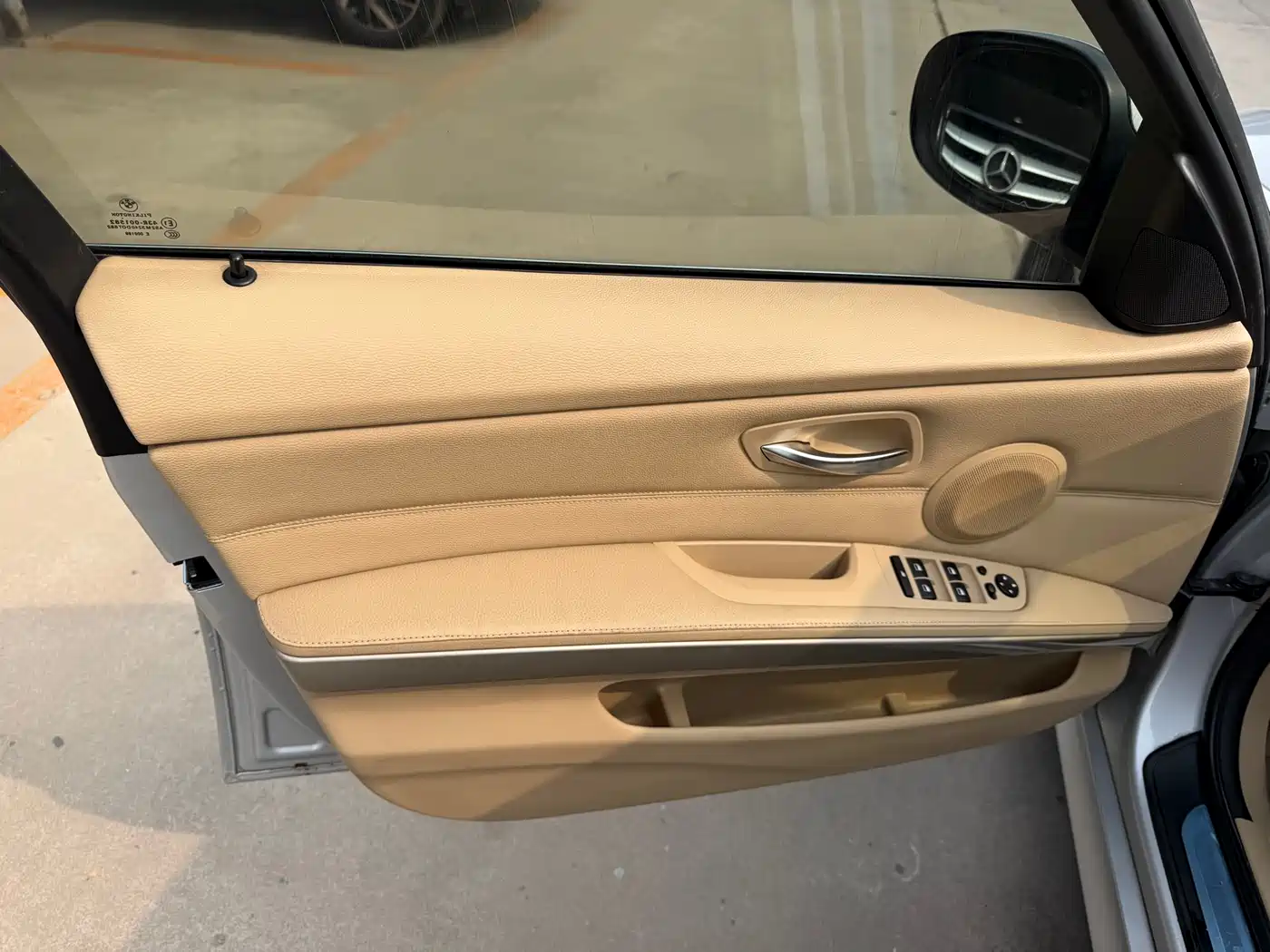 BMW 3 Series (Import) 2012 2010 320i Luxury