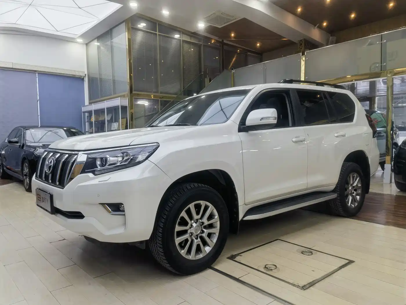 Фото 1 - Toyota Prado