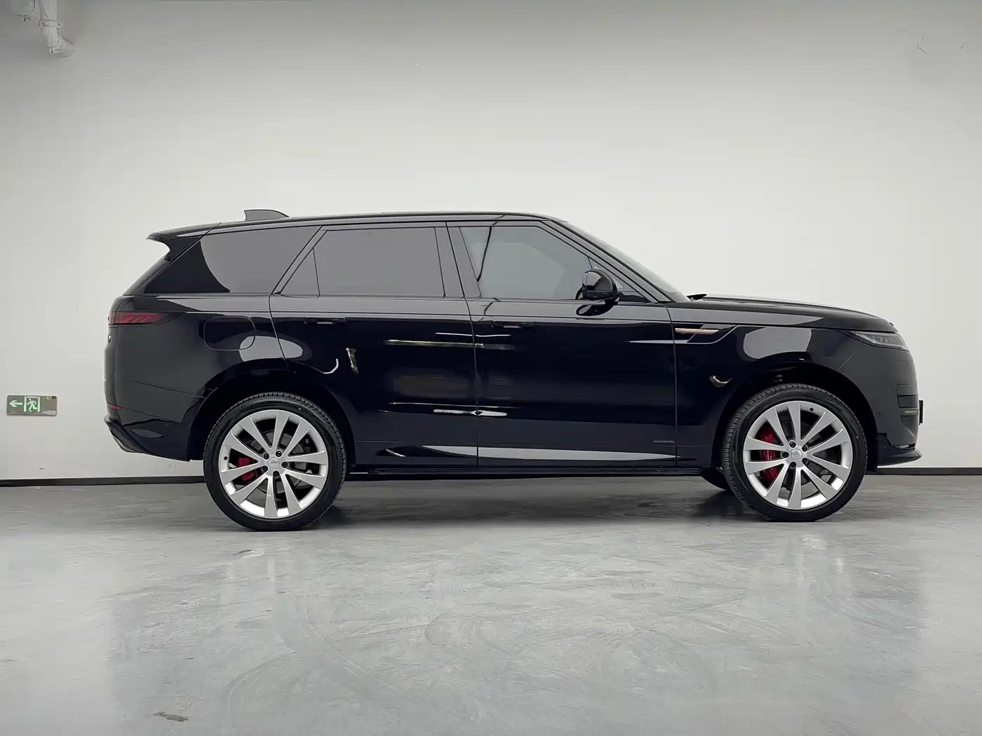 Land Rover Range Rover Sport 2024 400PS Exemplary Edition фото 20