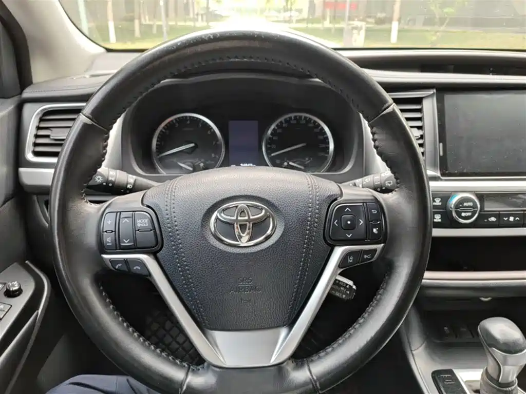 Toyota Highlander 2021 2.0T AWD Premium 7-Seater фото 6