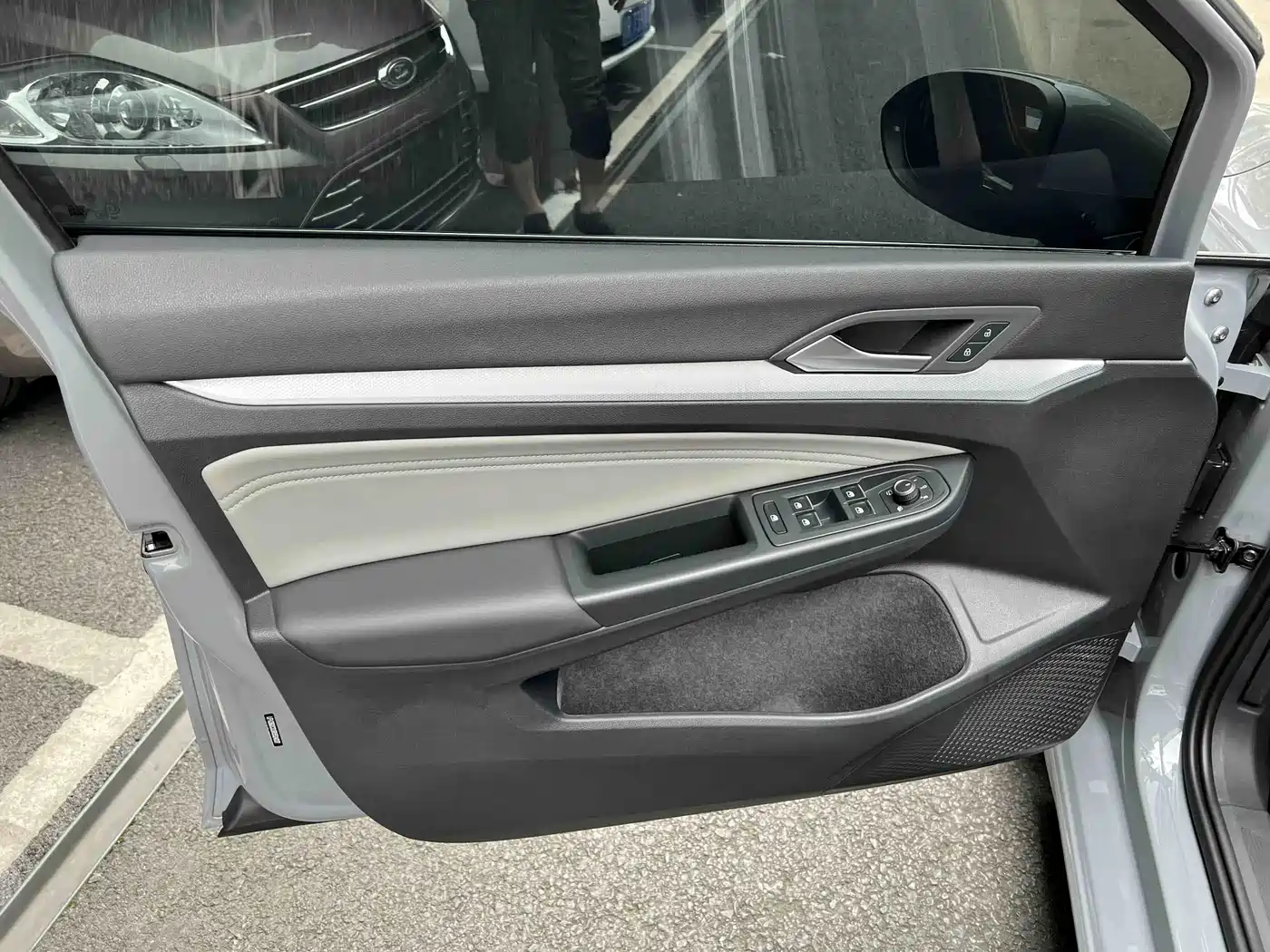 Volkswagen Golf 2025 2024 280TSI DSG R-Line 50th Anniversary Edition