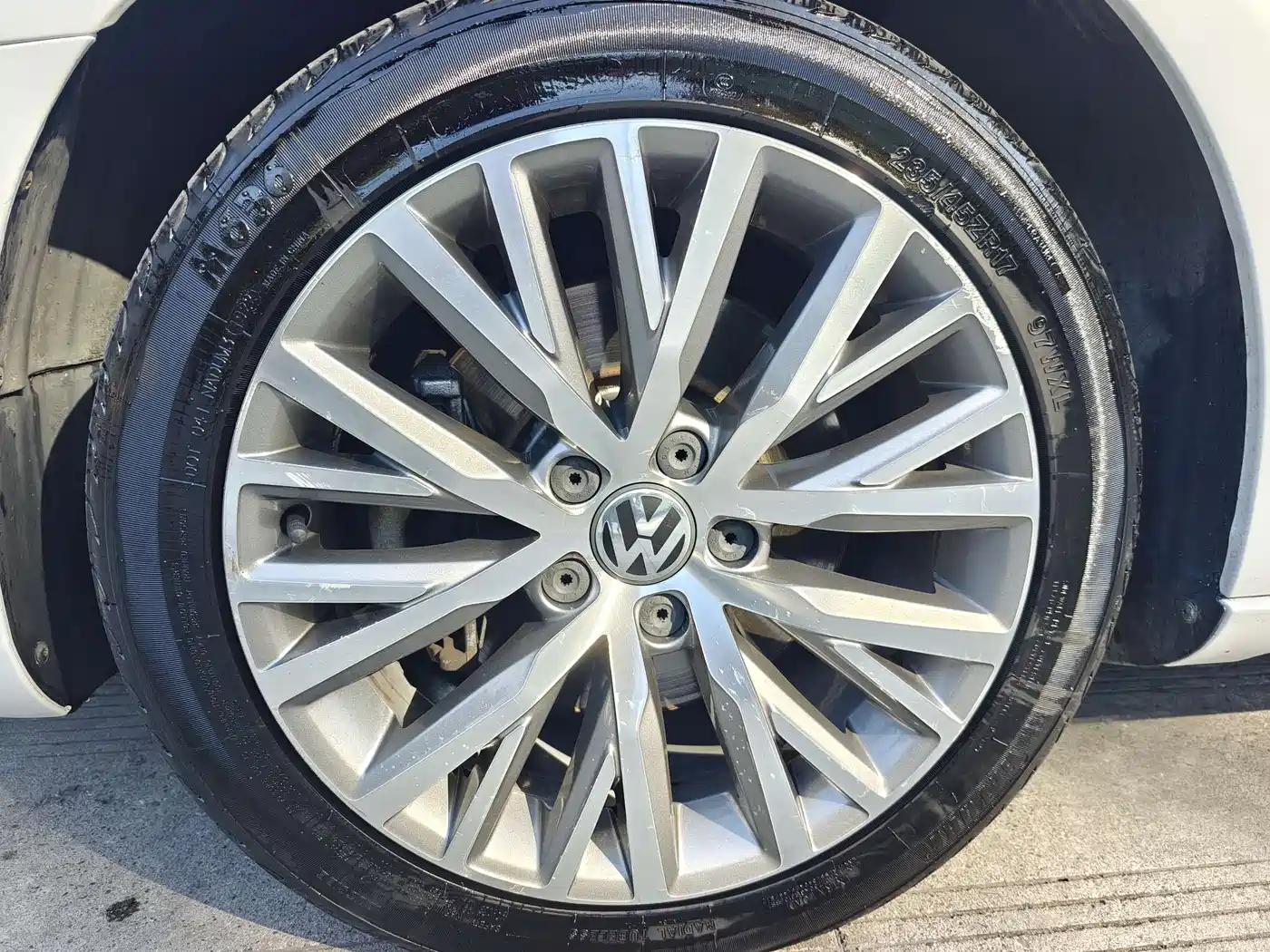Volkswagen FAW-Volkswagen CC 2016 Model 1.8TSI Luxury фото 22