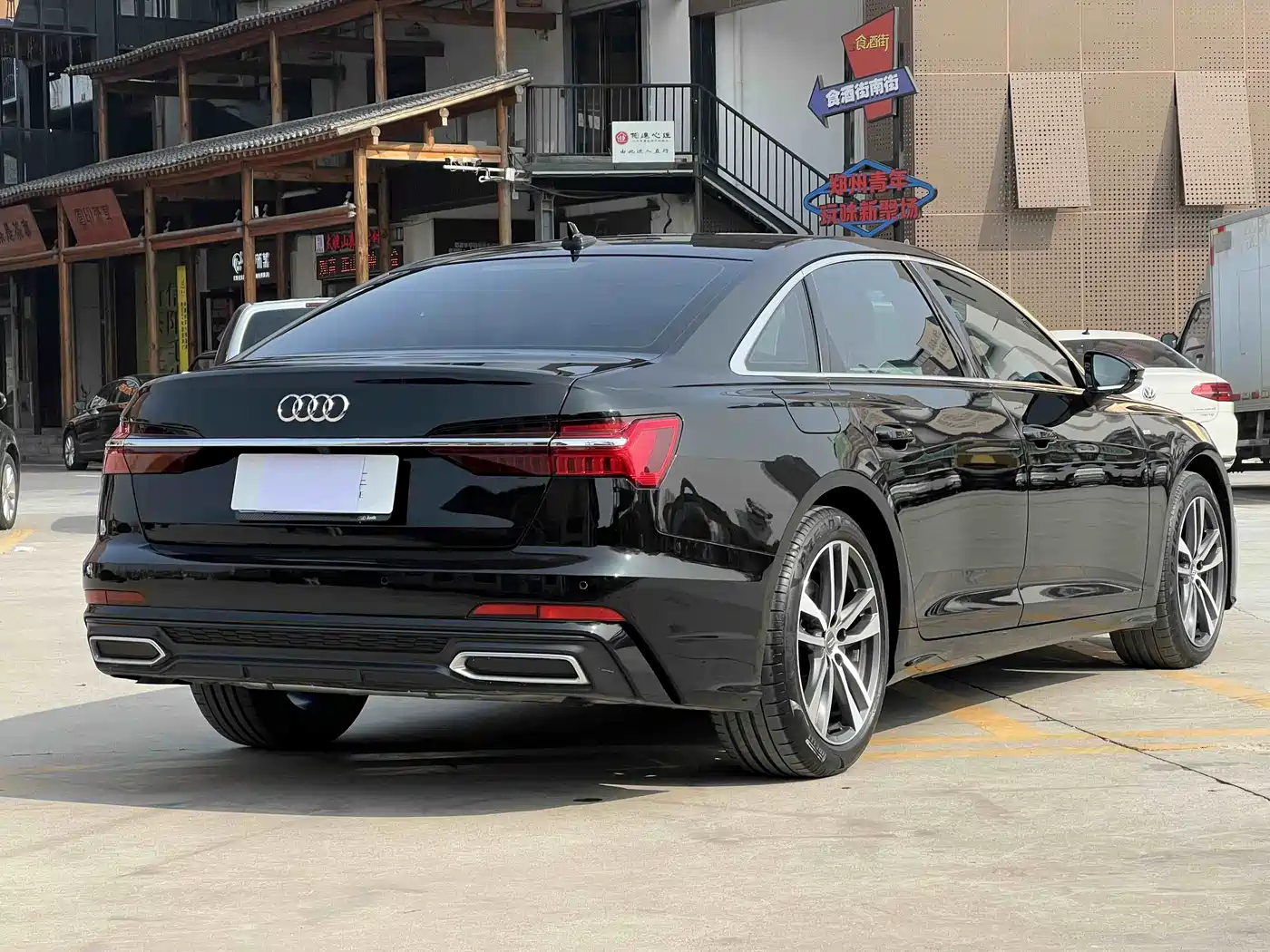 Audi A6L 2021 40 TFSI Luxury Sport фото 4