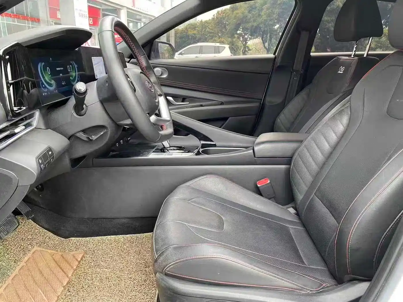 Hyundai Elantra 2022 1.5L CVT GLS Leading Edition фото 5