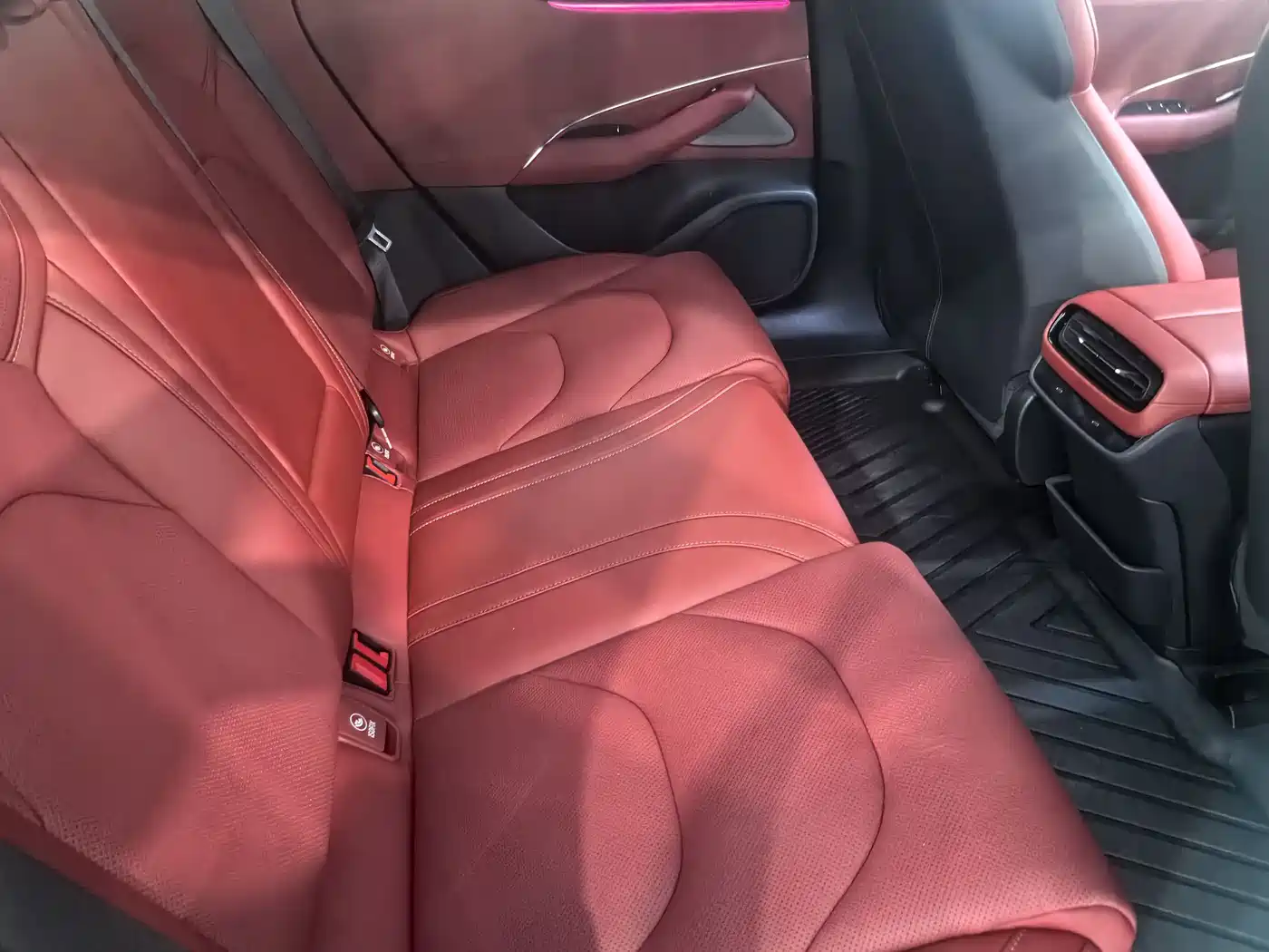 Xiaomi Auto Xiaomi SU7 2024 AWD Extended Range Advanced Smart Driving Max Edition фото 10