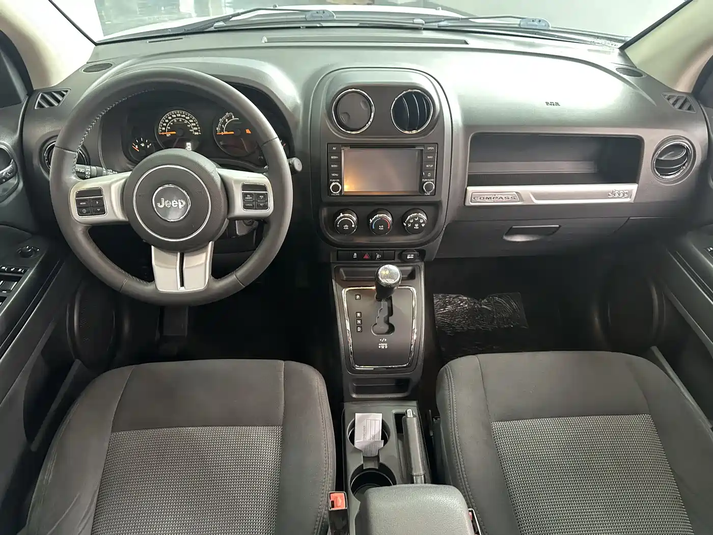 Jeep Compass (Import) 2015 2014 Facelift 2.0L 2WD Progressive Edition